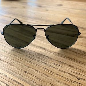 Aviator Classic MODEL CODE RB3025 002/58 58-14 in Black